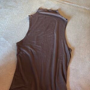 JOAH brown mock tank top